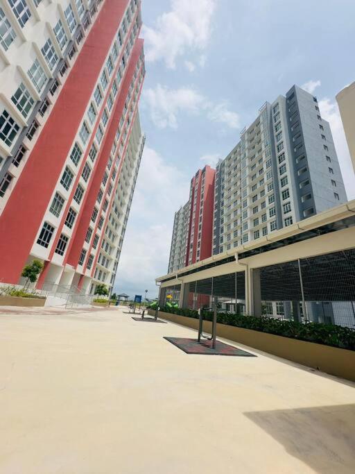 2 Ipoh With Swimming Pool Apartment *