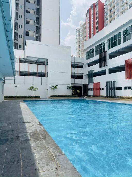 2 Ipoh With Swimming Pool Apartment Kampong Kepayang