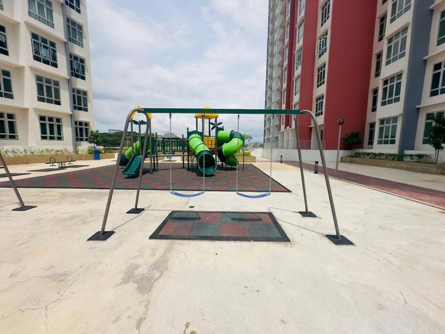 2 Ipoh With Swimming Pool Apartment